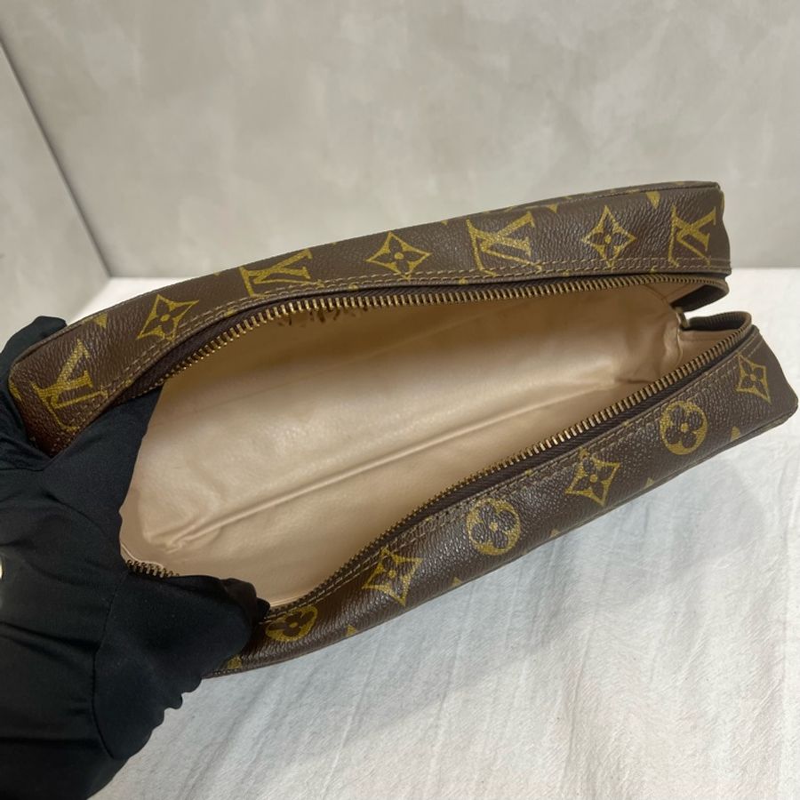 Louis Vuitton 旅行化妝包-14
