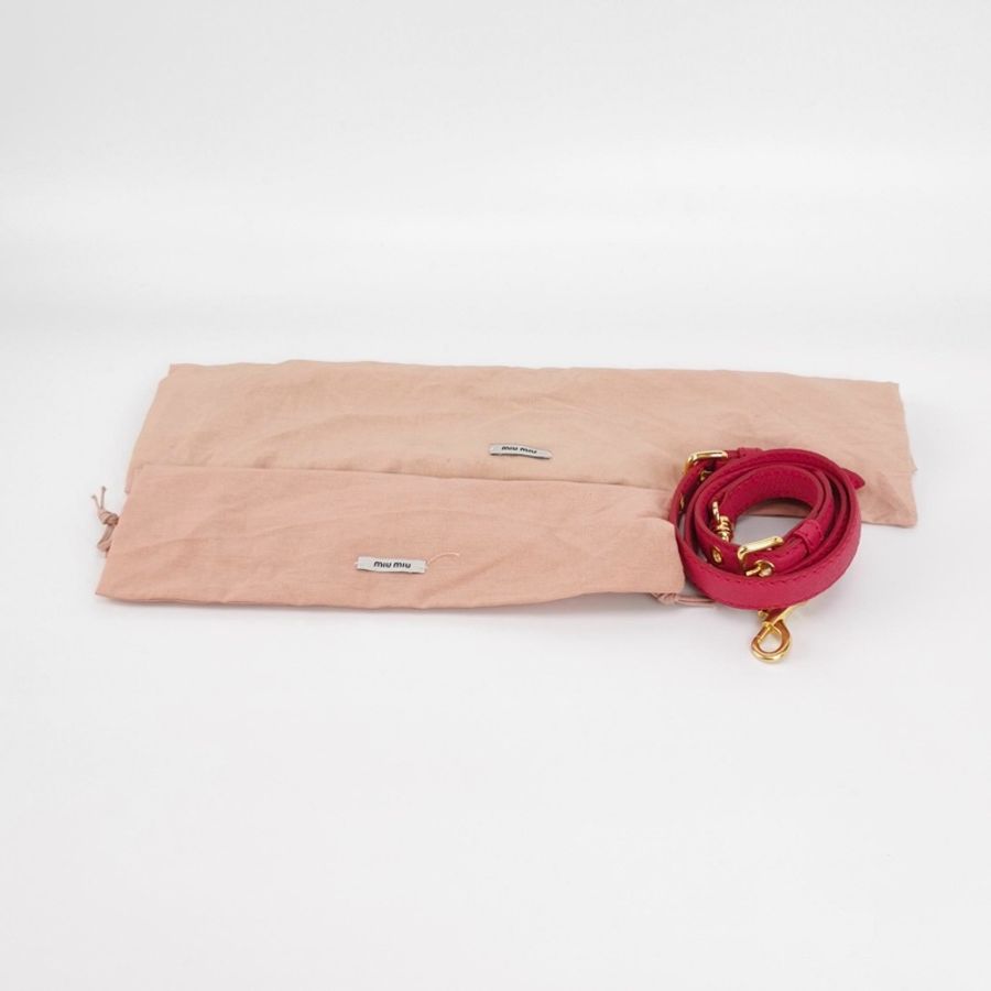 💖 Miu Miu 牛皮純色字母Logo單肩包 義大利奢華品牌 Miu Miu-9