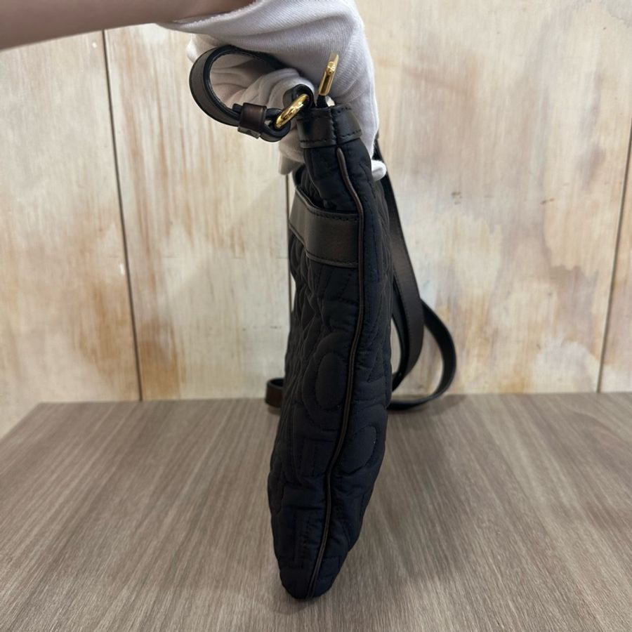 Ferragamo 黑尼龍拼皮革斜背背 郵差包-4