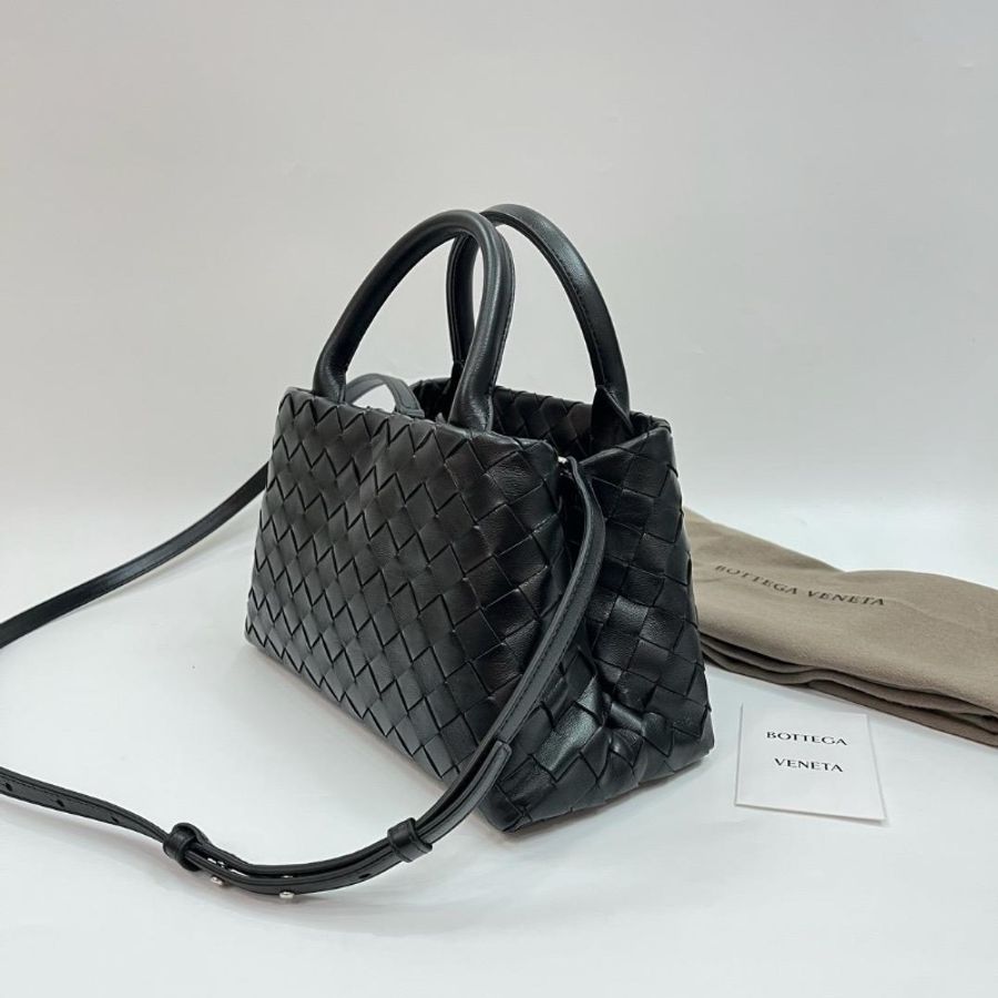 Bottega Veneta Nappa black-1