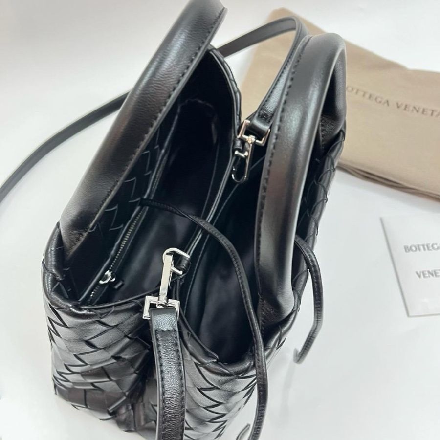 Bottega Veneta Nappa black-2
