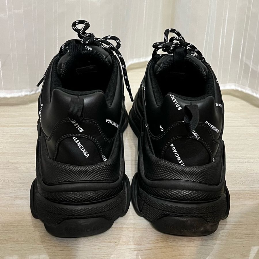 BALENCIAGA TRIPLE S SNEAKER 42-7