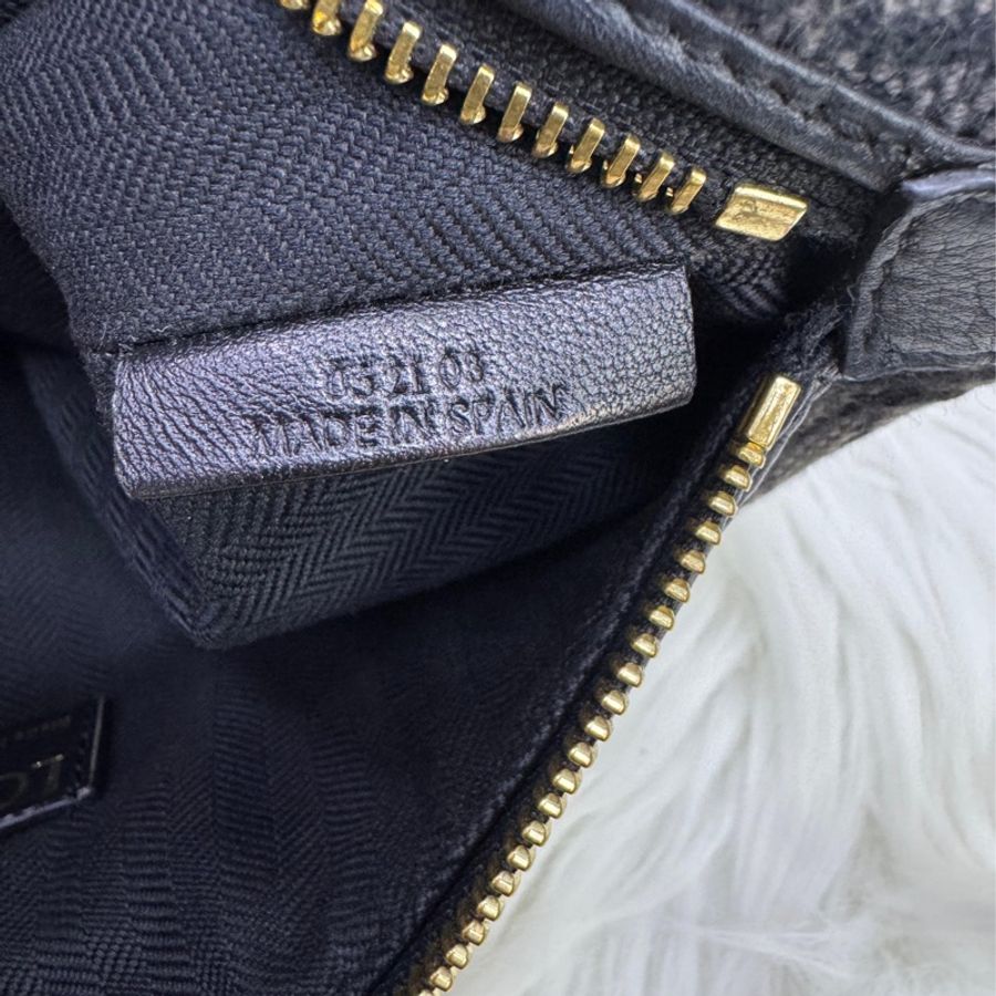 LOEWE Loewe Cubi 小號 黑色飯盒包-7