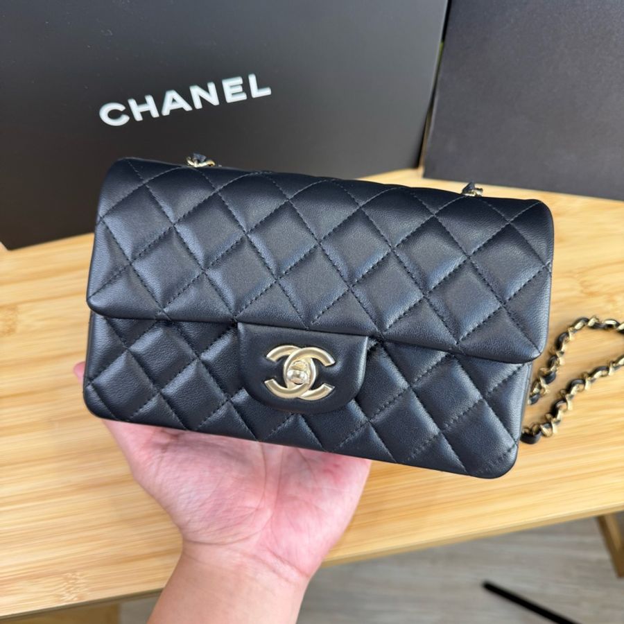 CHANEL 黑色經典coco金釦經典口蓋CF20鍊包❤️🔥2025年離櫃-1