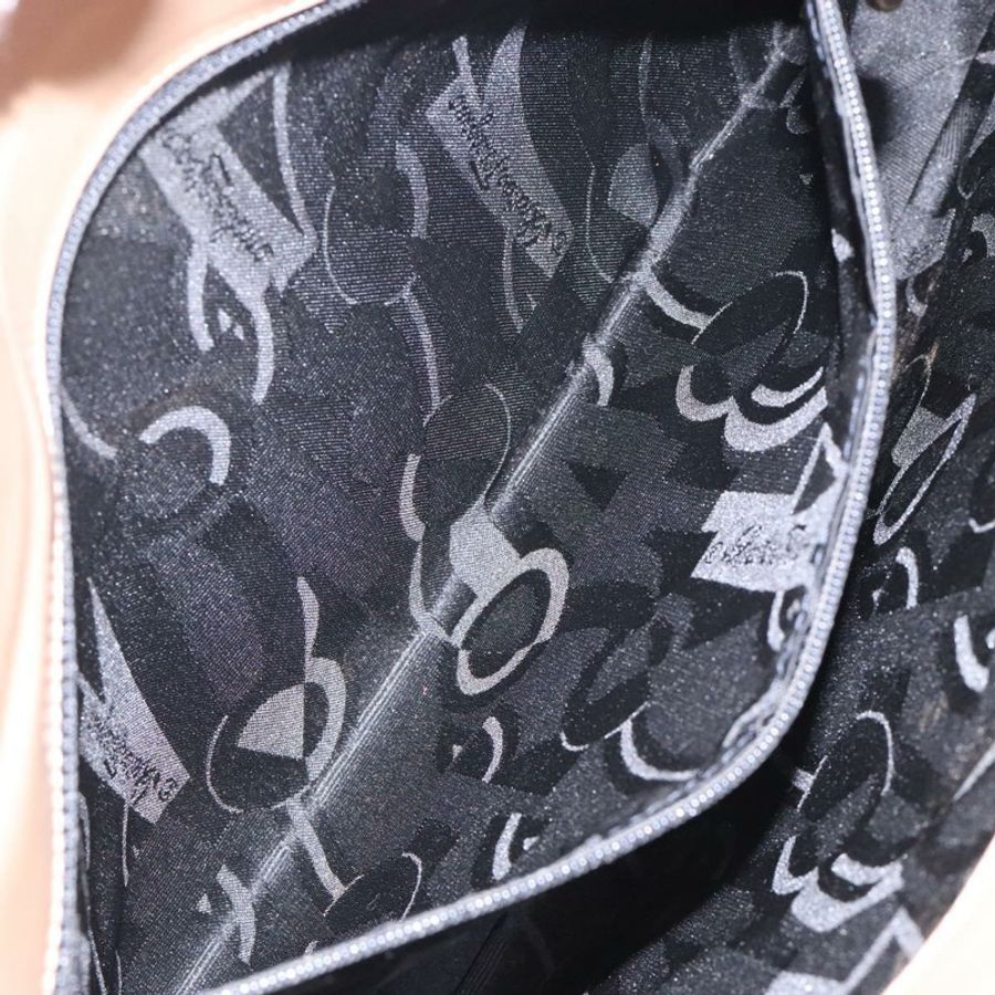 【日本直送】Salvatore Ferragamo Gancini 皮革肩背包 米色 金色 正品 BA4057-18