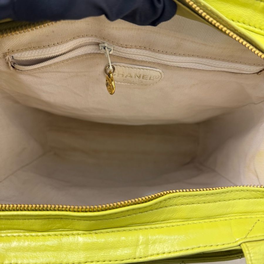 CHANEL Vintage 菱格紋檸檬綠肩背包-14