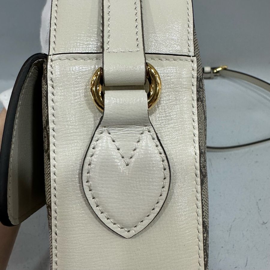 Gucci 645455 老花pvc拼白皮金釦相機包 斜背包-14