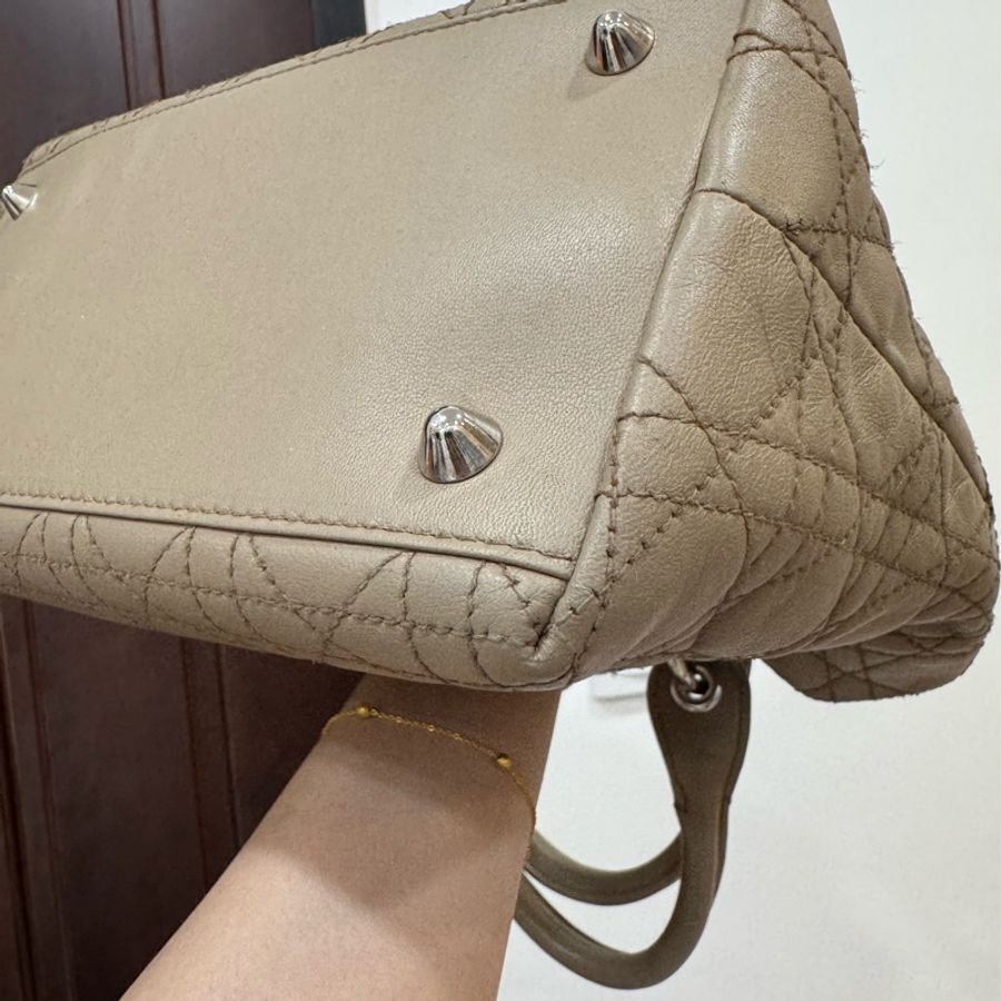 lady dior 迪奧 七格 奶茶色 戴妃包 戴菲包 手提包-14