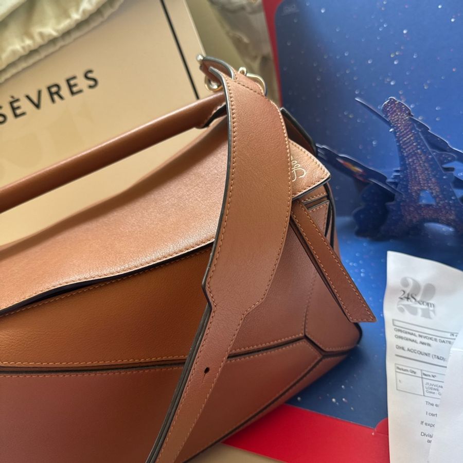 Loewe medium puzzle 2020年7月購入 閑置品 棕色經典色-41