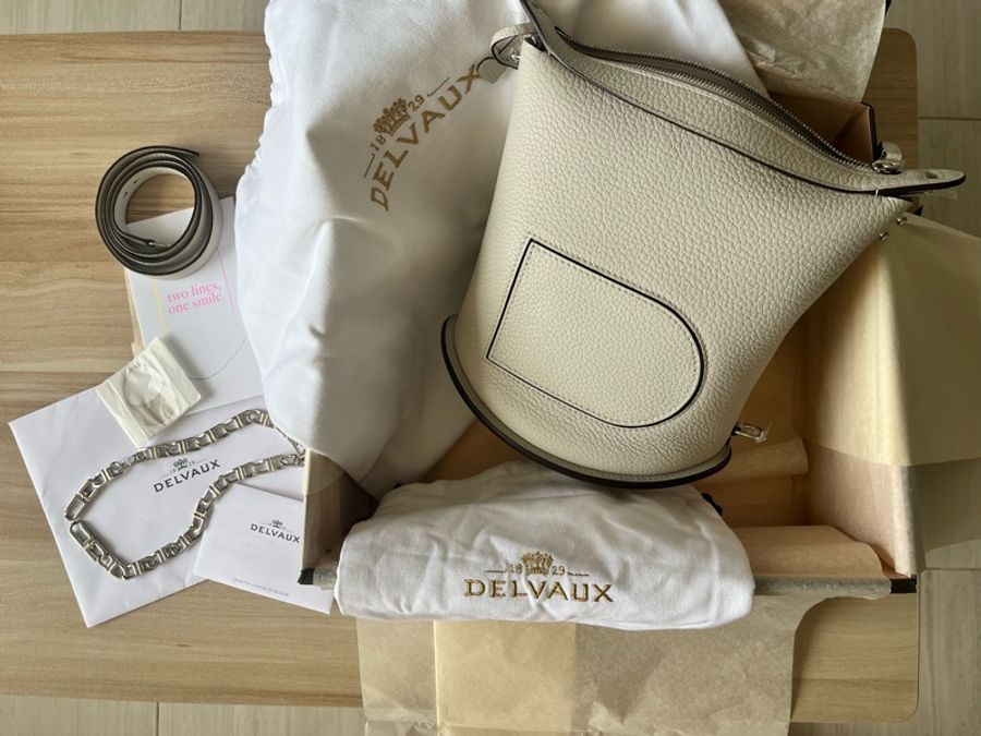 Delvaux Pin twist 孔孝真、宋芸樺、邵雨薇私服多揹法包-2