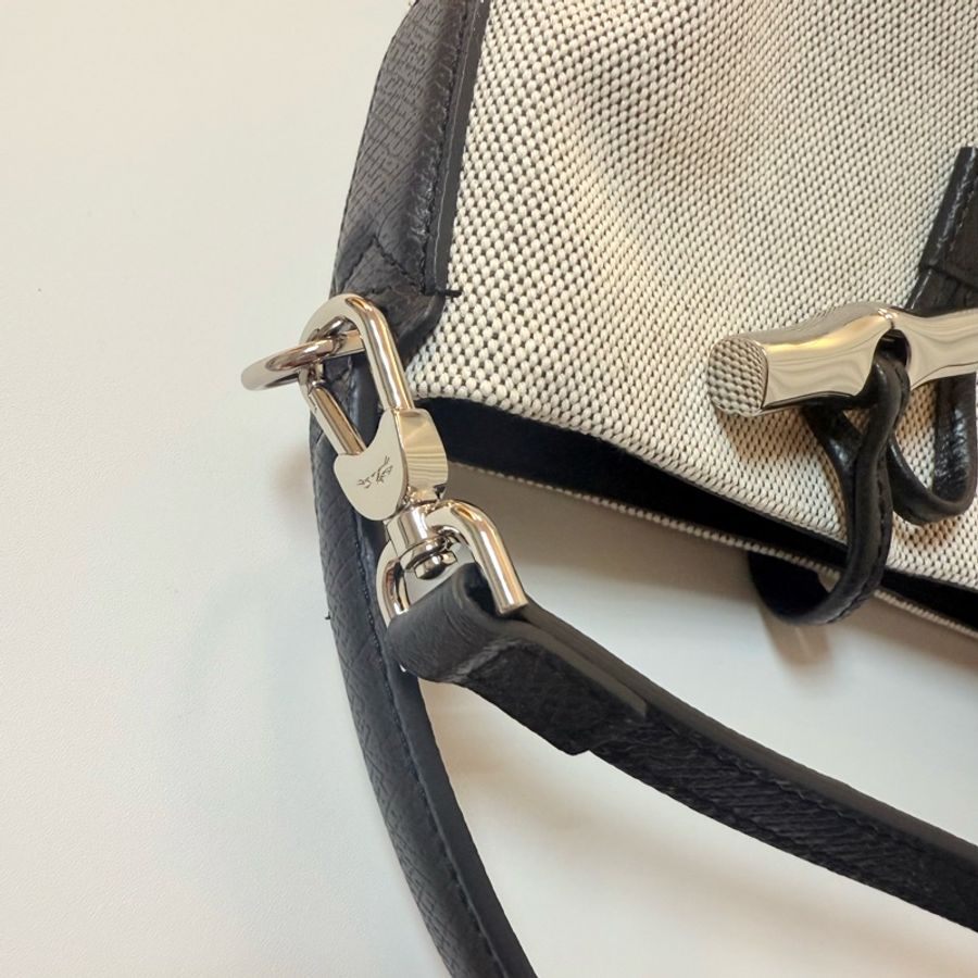 ✔️LONGCHAMP Essential 經典竹節扣LOGO帆布手提斜背水桶包-黑色-20