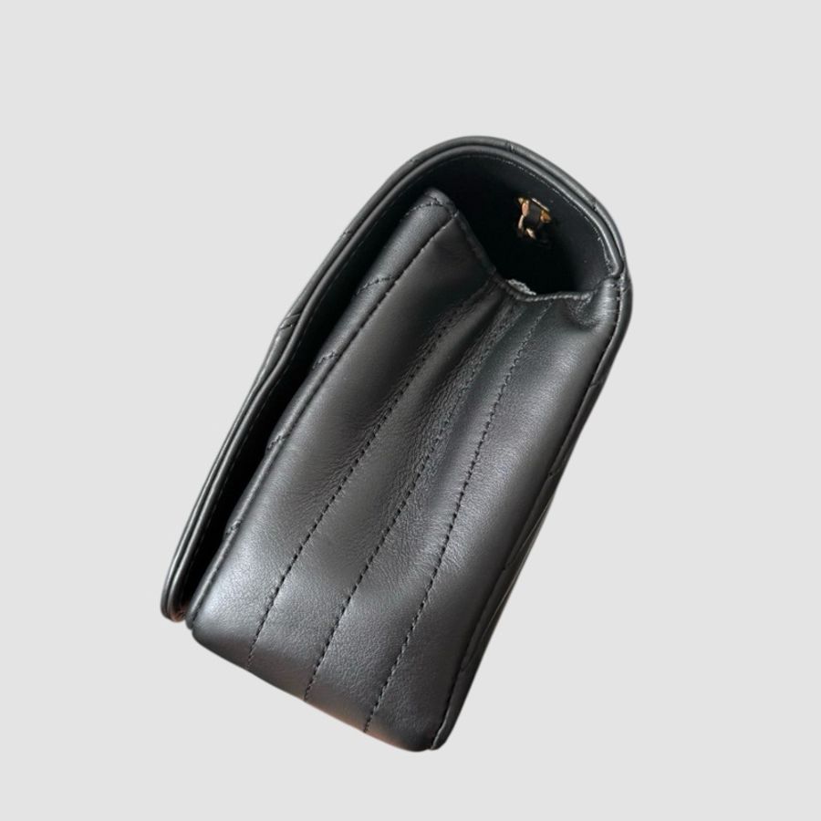 Chanel 小牛皮Flap bag-1
