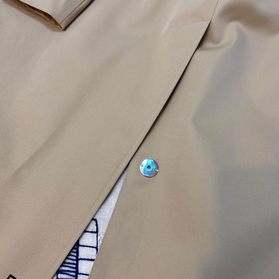 BURBERRY英國黑標印花卡姆登風衣-16