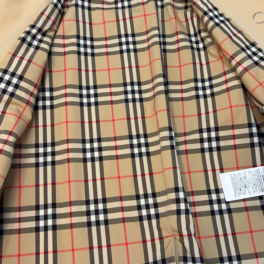 BURBERRY英國黑標印花卡姆登風衣-17