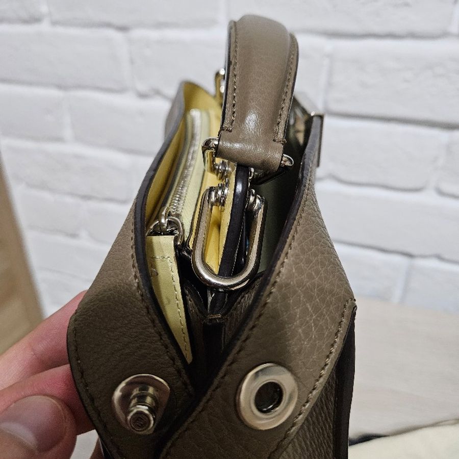 FENDI PEEKABOO ISEEU MEN 大象灰配奶油小雞黃(二手)-18