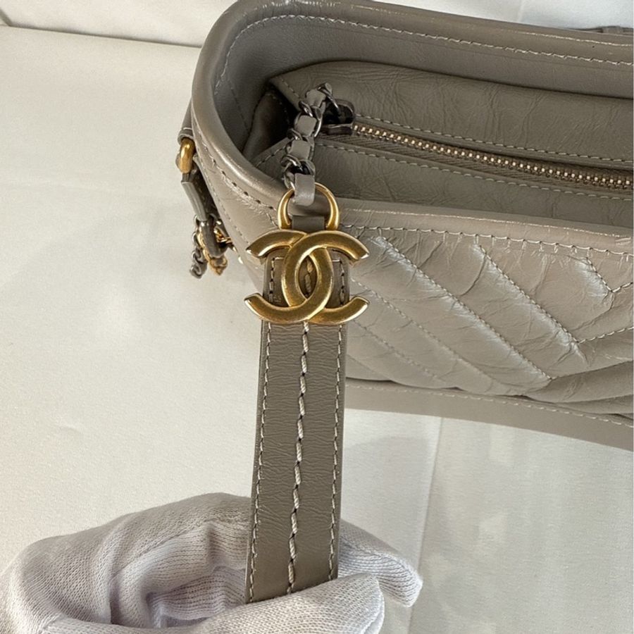 莉亞精品♡ Chanel 小號流浪包 灰 近新美包-9