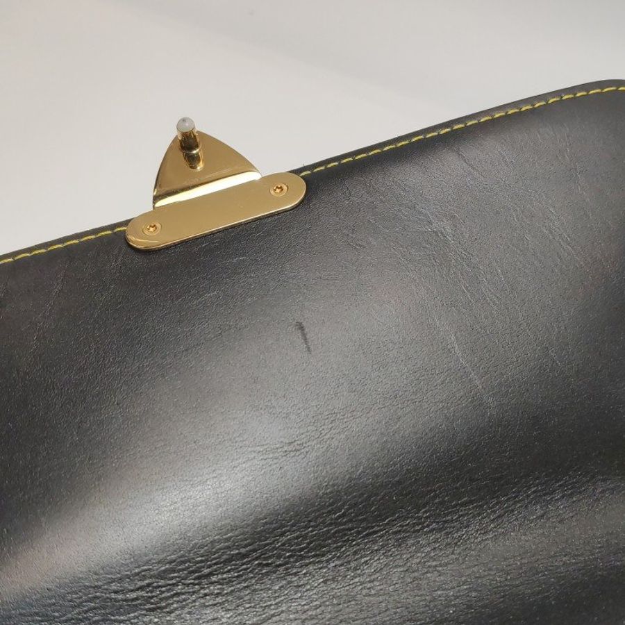 Louis Vuitton (LV) Suhali 蘇哈里 中號 牛皮羊皮 S-lock 鉚釘 單肩包-10