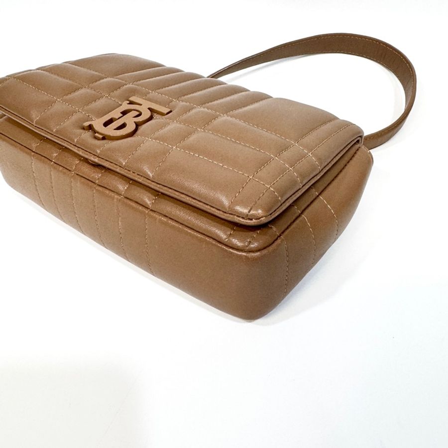 BURBERRY裸米棕色羊皮衍縫Lola肩側背包-9