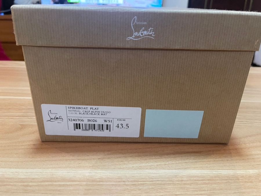Christian Louboutin Spikeboat Flat 黑色鉚釘鞋-3
