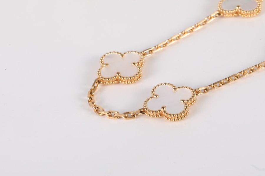 VAN CLEEF&ARPELS(梵克雅寶) Vintage Alhambra 十花項鏈 18K黃金/白貝母 項鏈 黃金-1