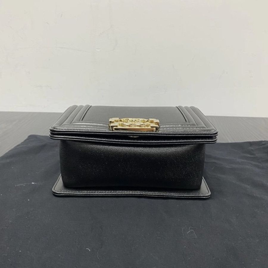 CHANEL 黑金leboy肩背斜背包 18*16*6.5 99新配件塵袋購證-3