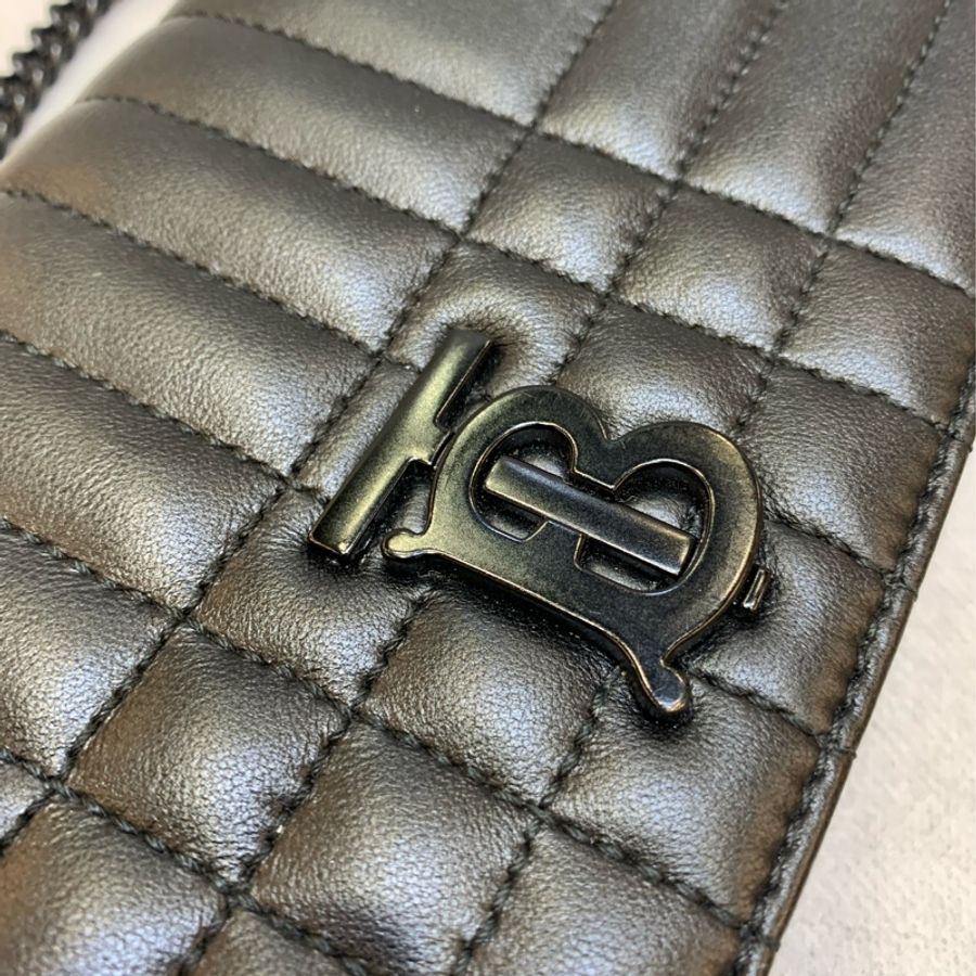 Burberry Wallet On Chain-3