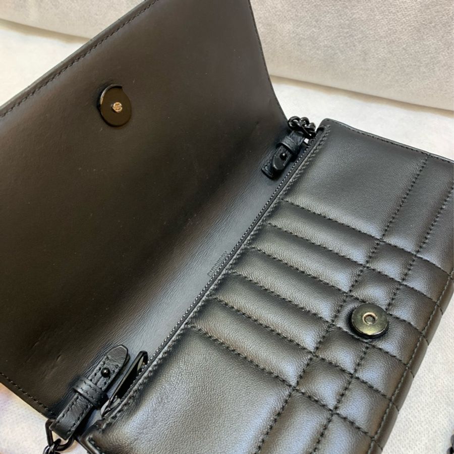 Burberry Wallet On Chain-13
