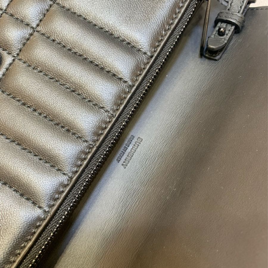 Burberry Wallet On Chain-18