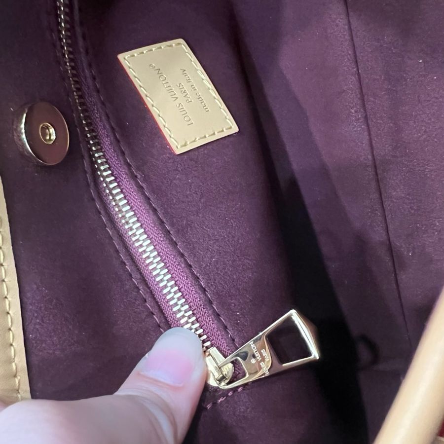 Louis Vuitton LV M13014 CarryAll BB 斜背包-13