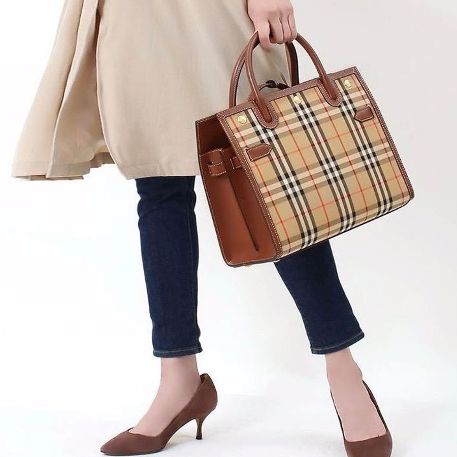 Burberry check handle bag-4