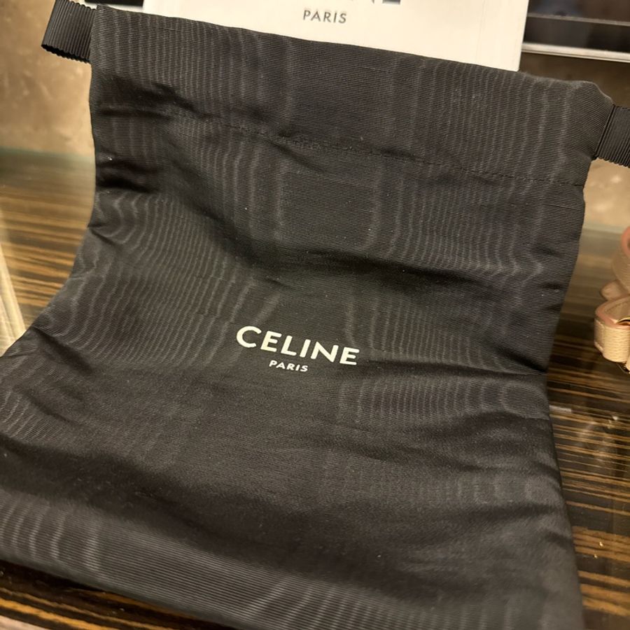 大降價~9成新 Celine凱旋門 mini 牛皮小廢包Lisa同款(歡迎議價-12