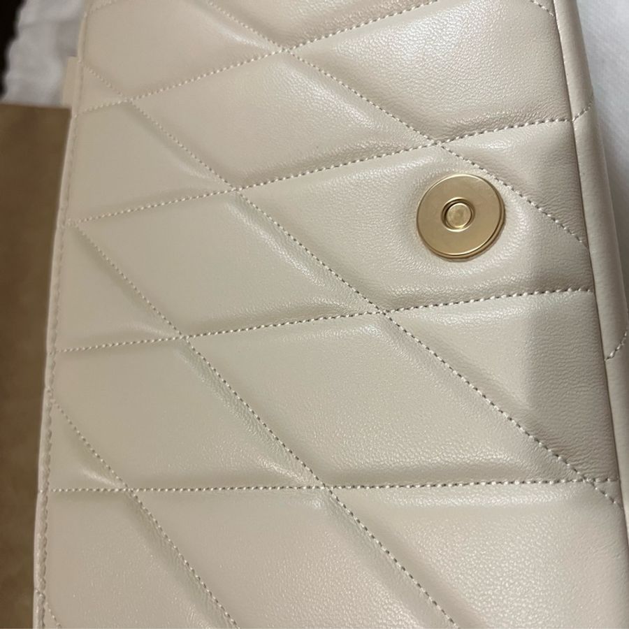 2025新款COACH絎縫包-4