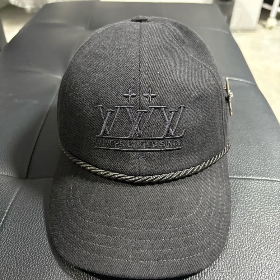 Louis Vuitton 刺繡飛機Logo Dad Hat-0
