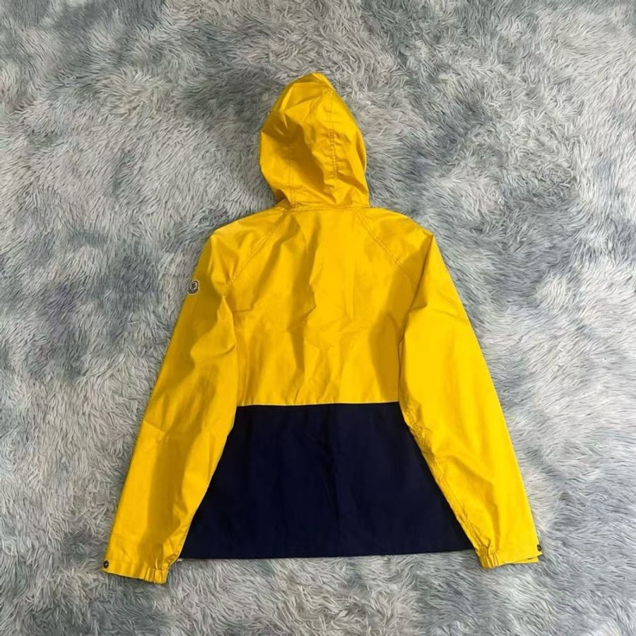 Moncler 外套-1