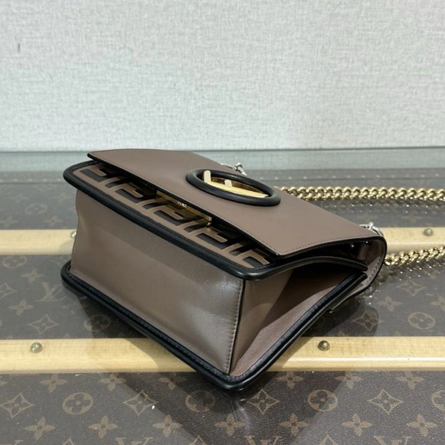 FENDI Kan IF小號老花拼棕色雙F肩背斜背包 19*15*7 99新配件塵袋-2