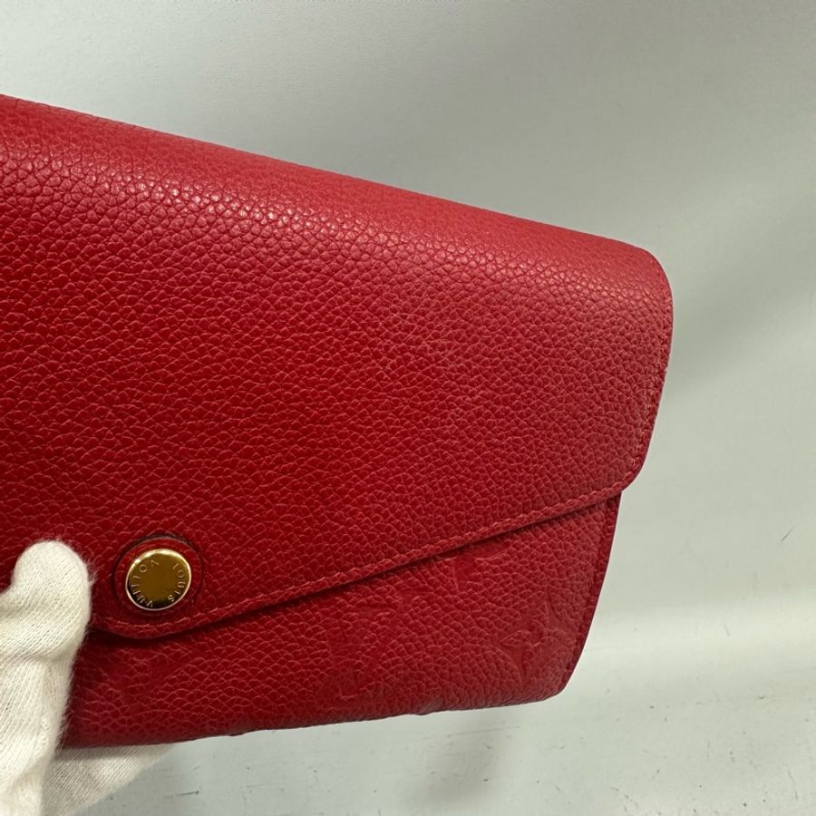 LV m61181 紅色牛皮壓紋金釦信封長夾 sarah-7