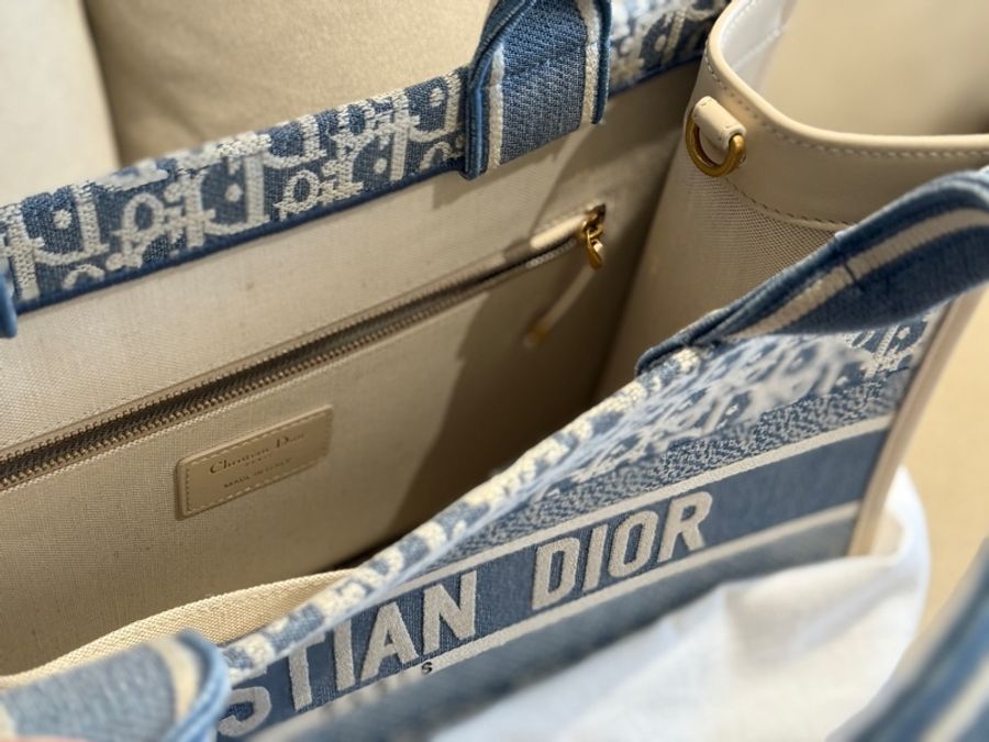 限量款 藍牛仔 奶白牛皮 Dior Book Tote 中型托特包-3
