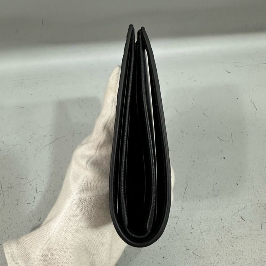 Gucci 260987 黑色牛皮壓紋GG短夾-3