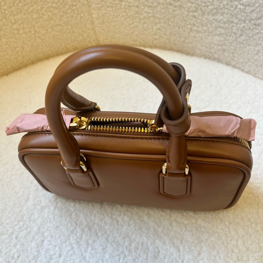 全新帶票MIUMIU保齡球mini包-3