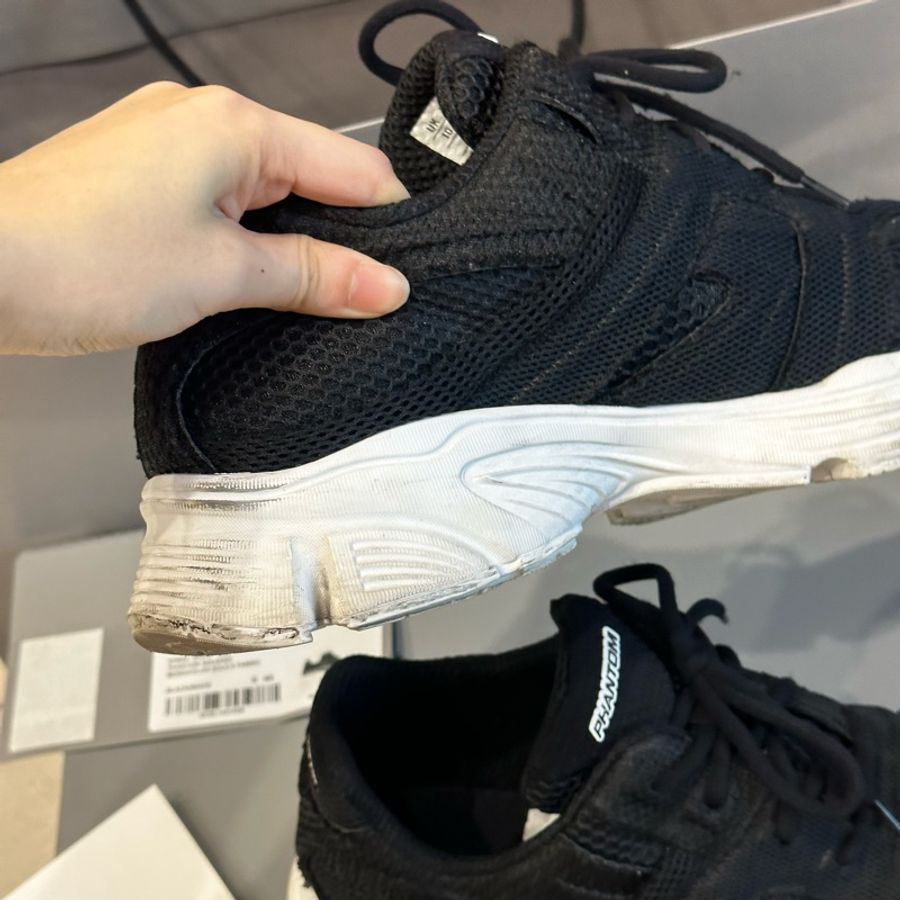 44碼全配25年台灣購入❤️ #balenciaga #運動鞋 #休閒鞋 #布鞋 #phantom-21