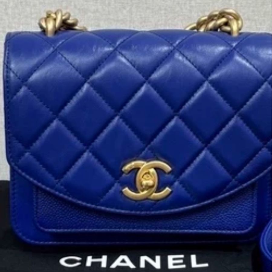 CHANEL/香奈兒 藍金菱格紋手提斜挎郵差包 牛皮18.5*16-5