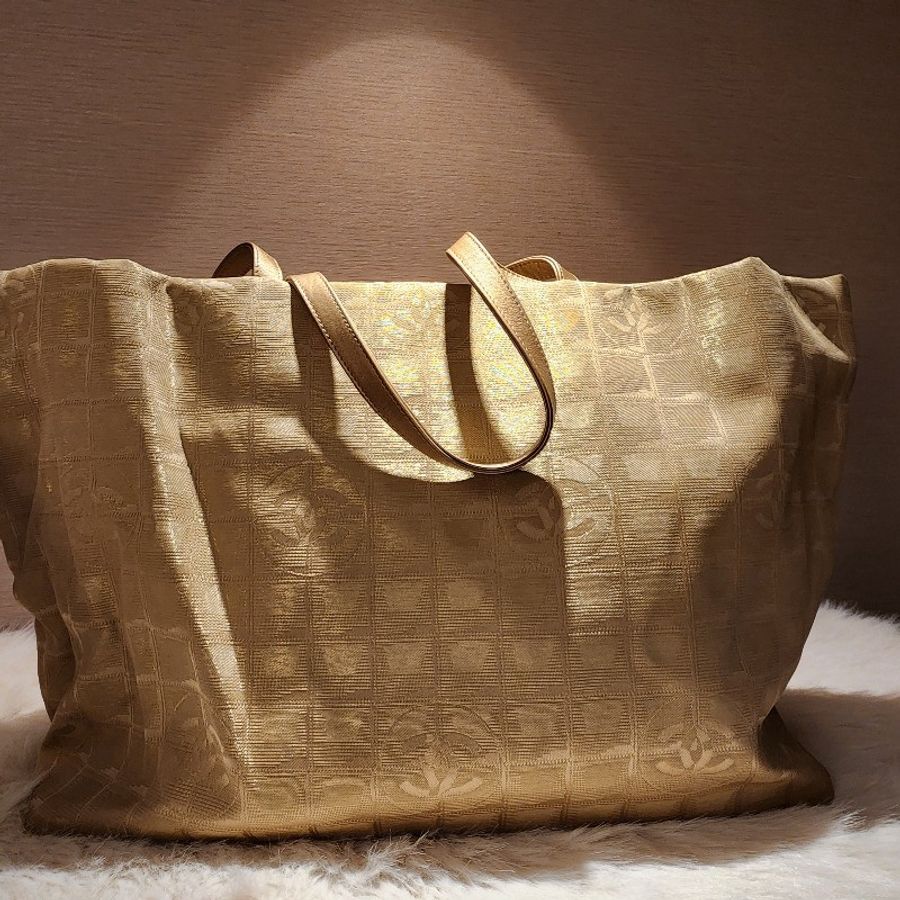 Chanel 特大機場拖特包-0