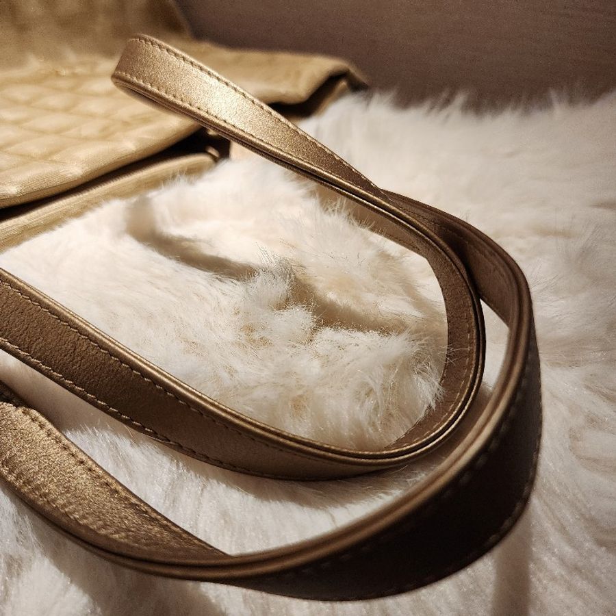 Chanel 特大機場拖特包-27