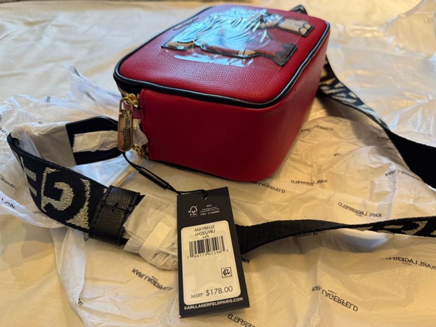KARL LAGERFELD 老佛爺&小貓LOGO織帶防刮斜背相機包-0