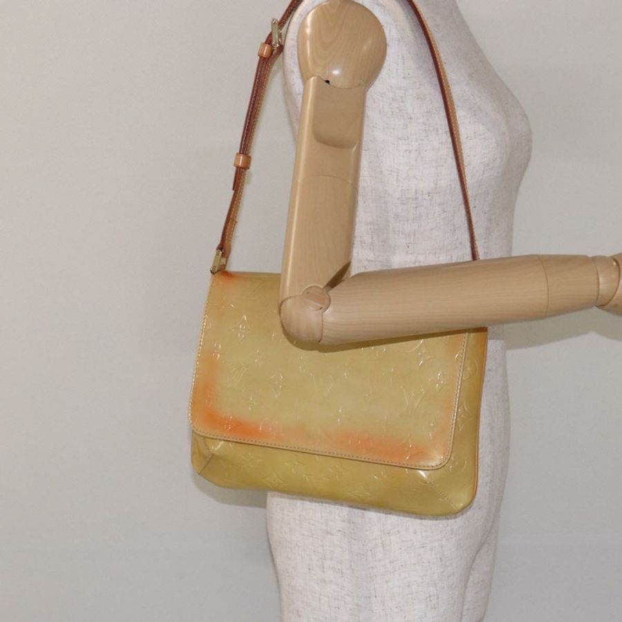 【日本直送】路易威登 Monogram Vernis Thompson Street Bag 米色 M91301 LV Auth 137030-22