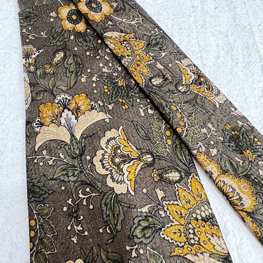Burberry 花朵葉子領帶(中古)-5
