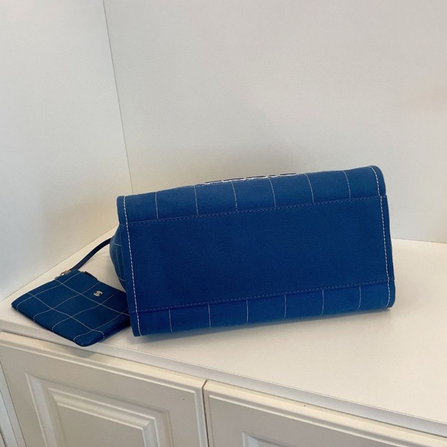 Chanel 23C tote-10