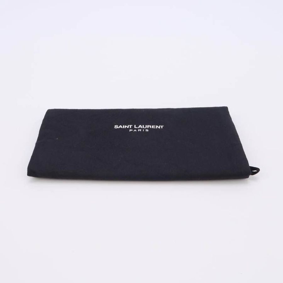 Saint Laurent Envelope 牛皮 純色 V紋 絎縫 YSL標誌 斜背包 單肩包-8