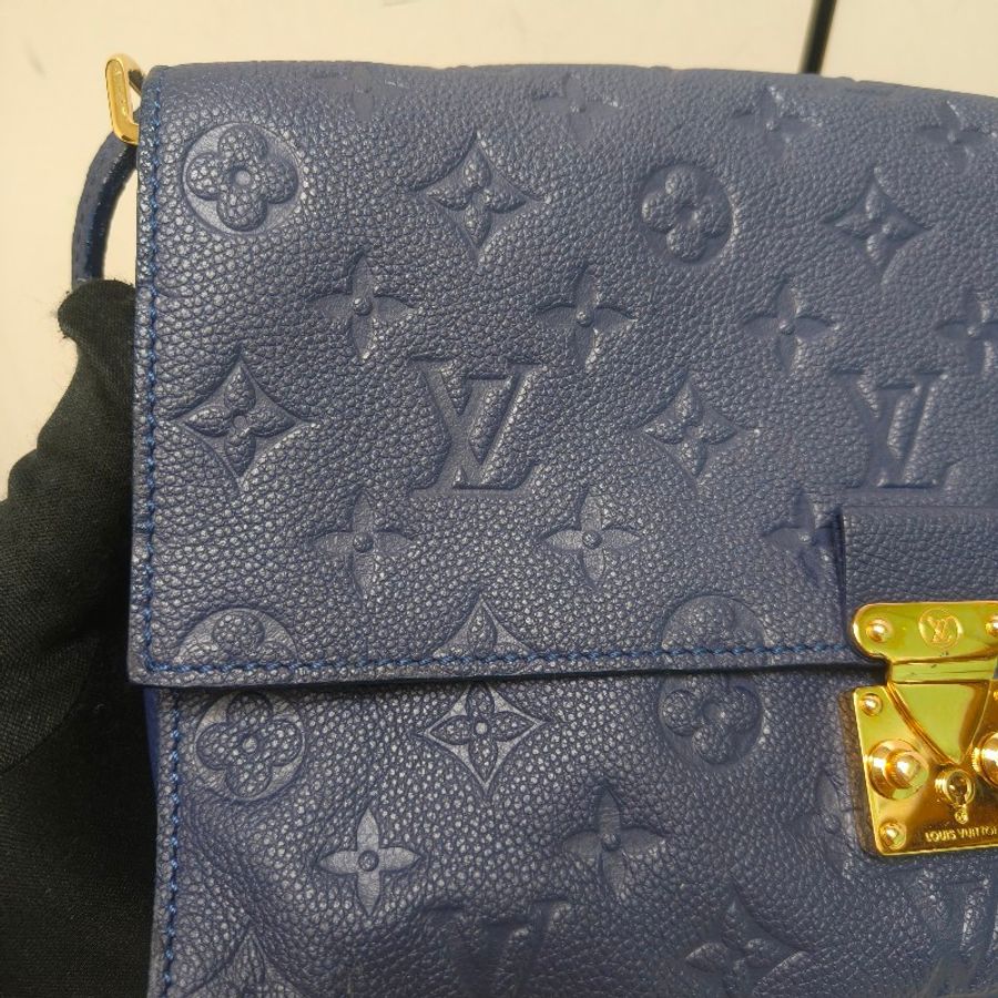 🌺暑期降價🌺快閃甜價只到7/19‼️㊣✨Louis Vuitton✨路易威登 LV 藍紫 壓紋 老花 壓釦 信封包 郵差包 肩背包/二手精品/二手包/保證正品🌳二手樹屋🌳-13
