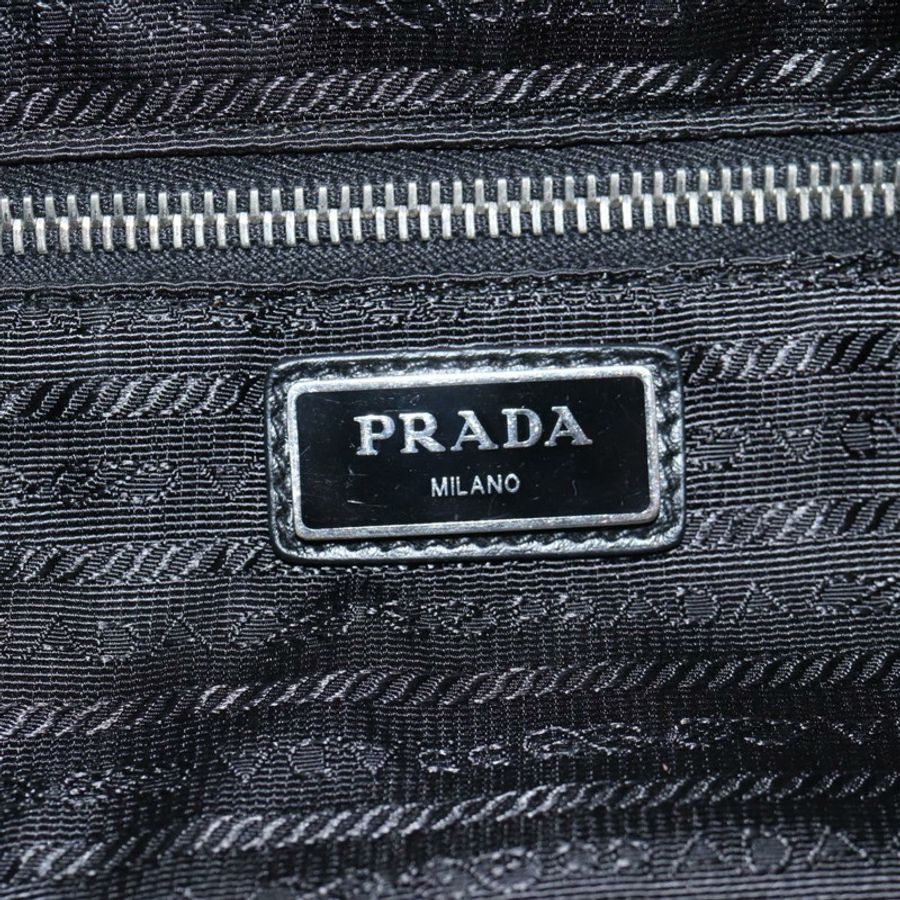 【日本直送】PRADA 銀色紅色皮革斜背包 正品 130229V-19